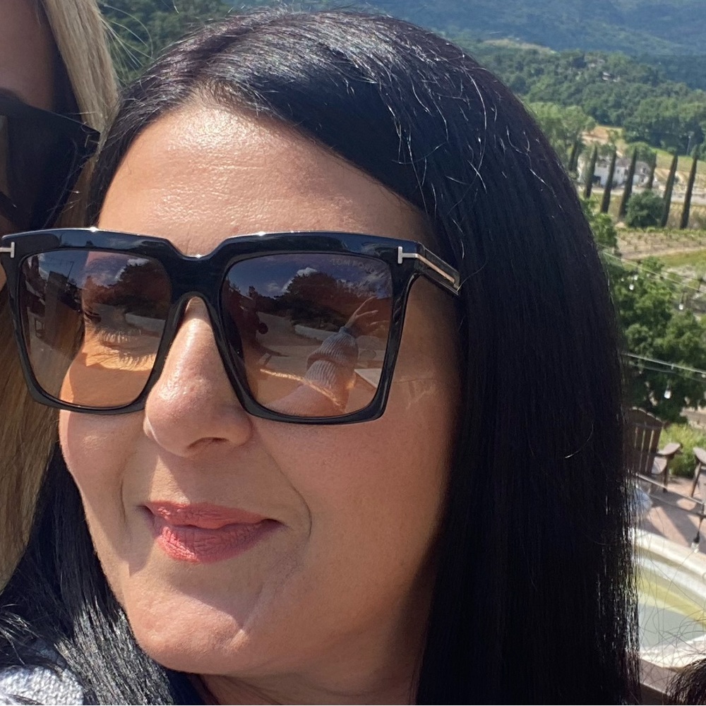 Meet your Posher, Veronica